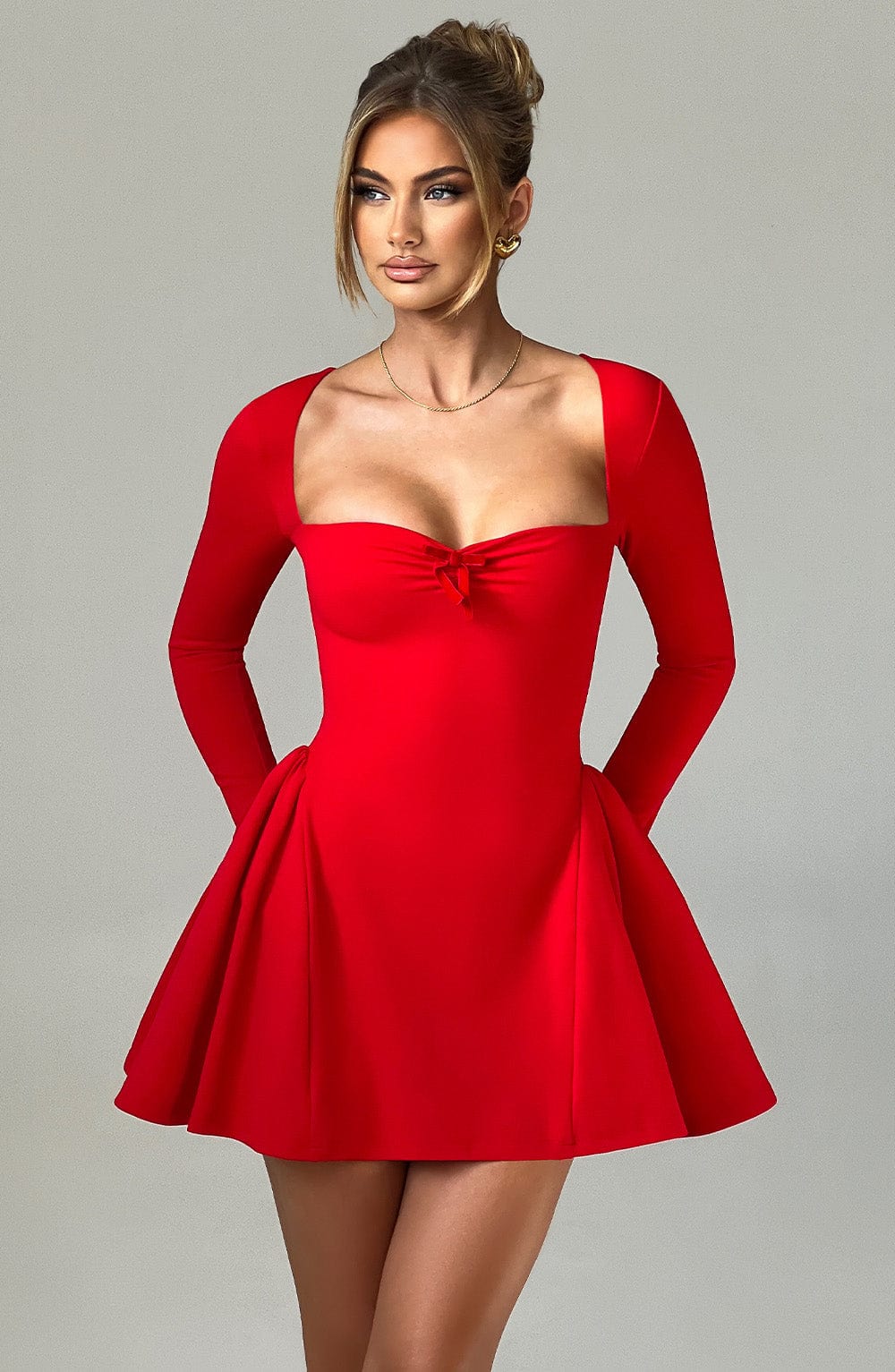 Mélanie, la Robe Mini Rouge - Silhouette Sculptante - TrendlyLux™