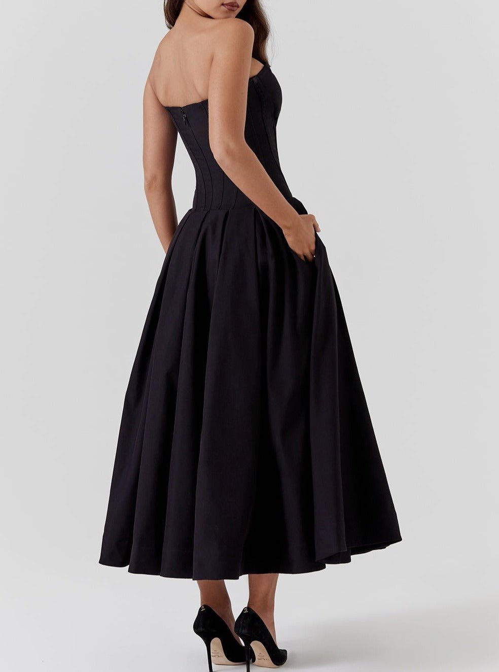 Robe Stellaire - Robe de Soirée Noire Décolleté Sans Bretelles avec Corset | Design Élégant pour Occasions Spéciales - TrendlyLux™