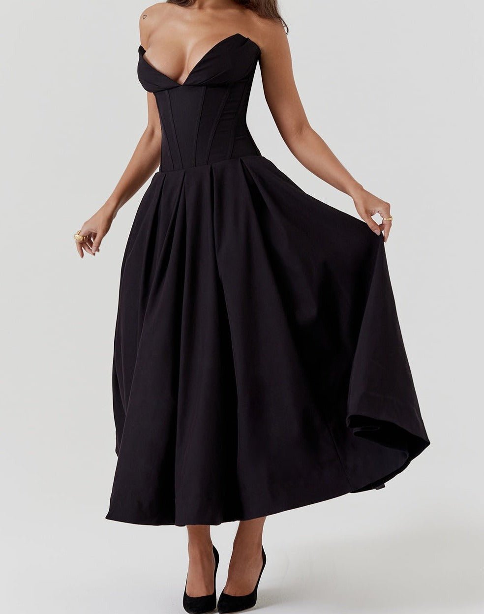 Robe Stellaire - Robe de Soirée Noire Décolleté Sans Bretelles avec Corset | Design Élégant pour Occasions Spéciales - TrendlyLux™